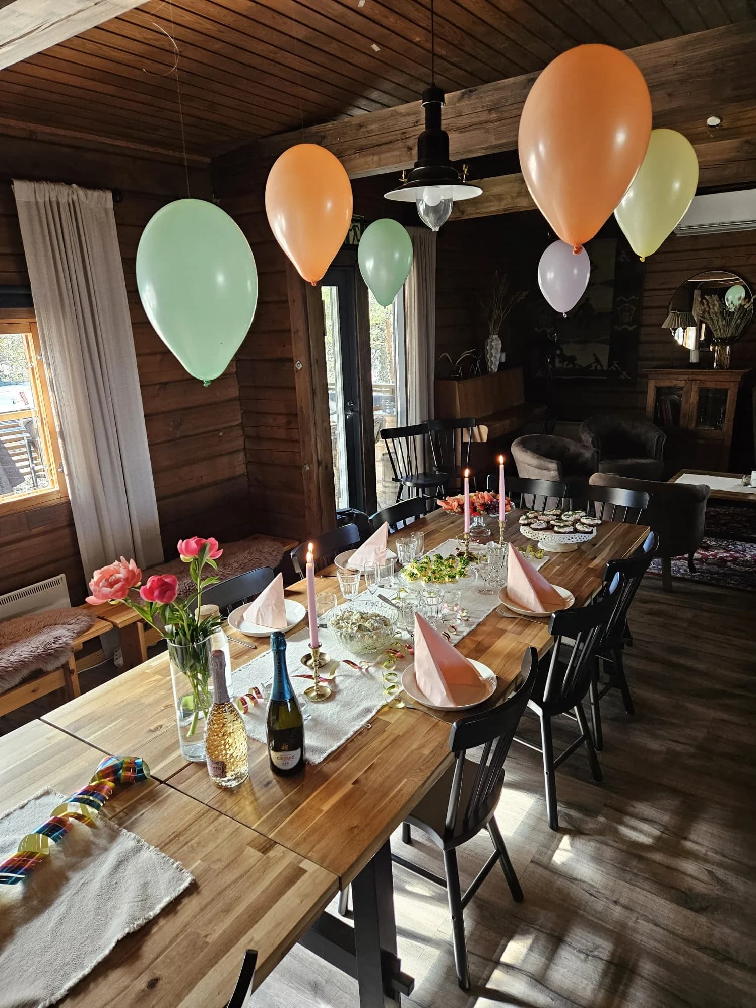 Luonnonkaunis metsä